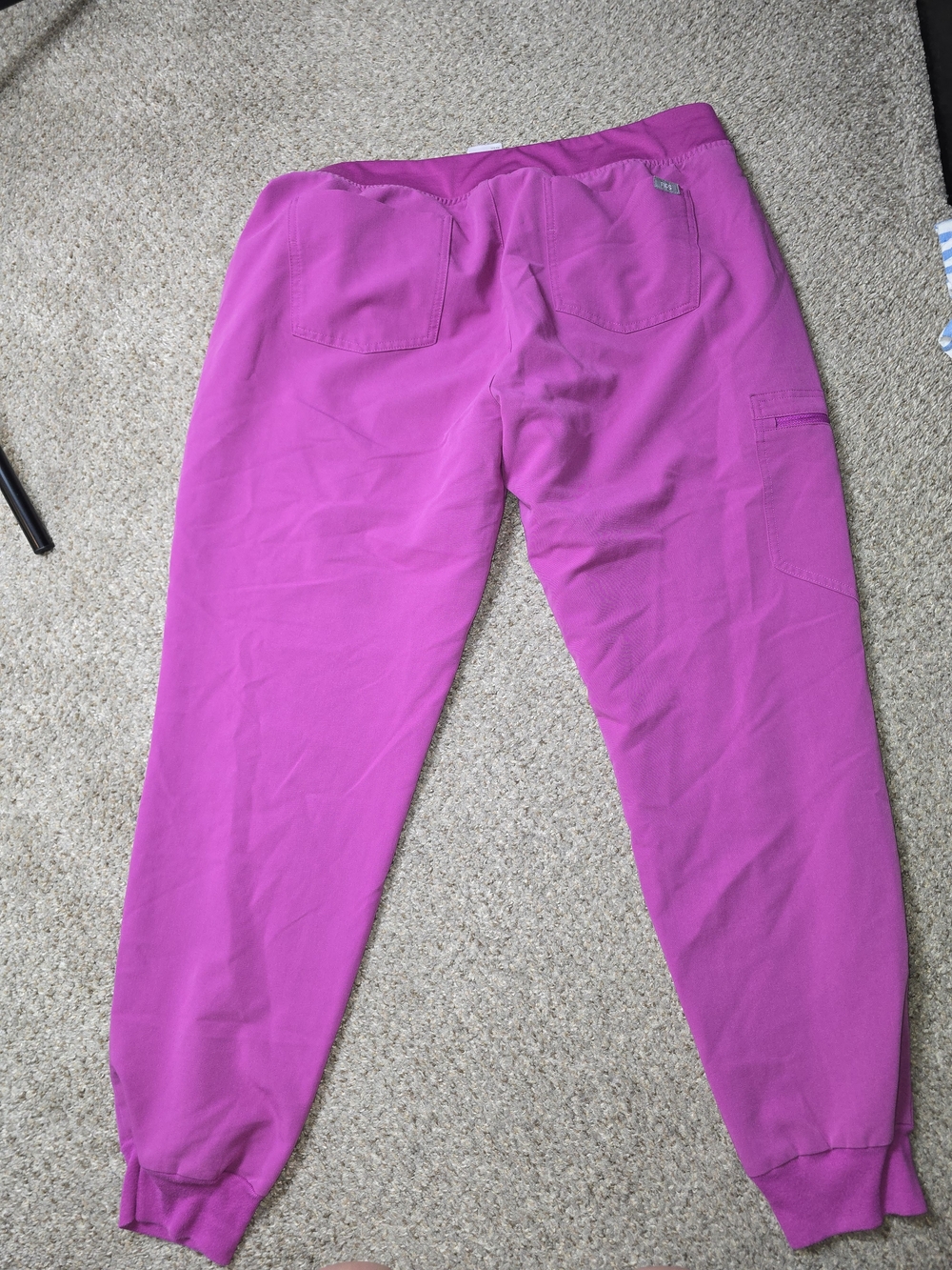 FIGS Bright Fuchsia Jogger Scrub Pants Size XL - Picture 2 of 5
